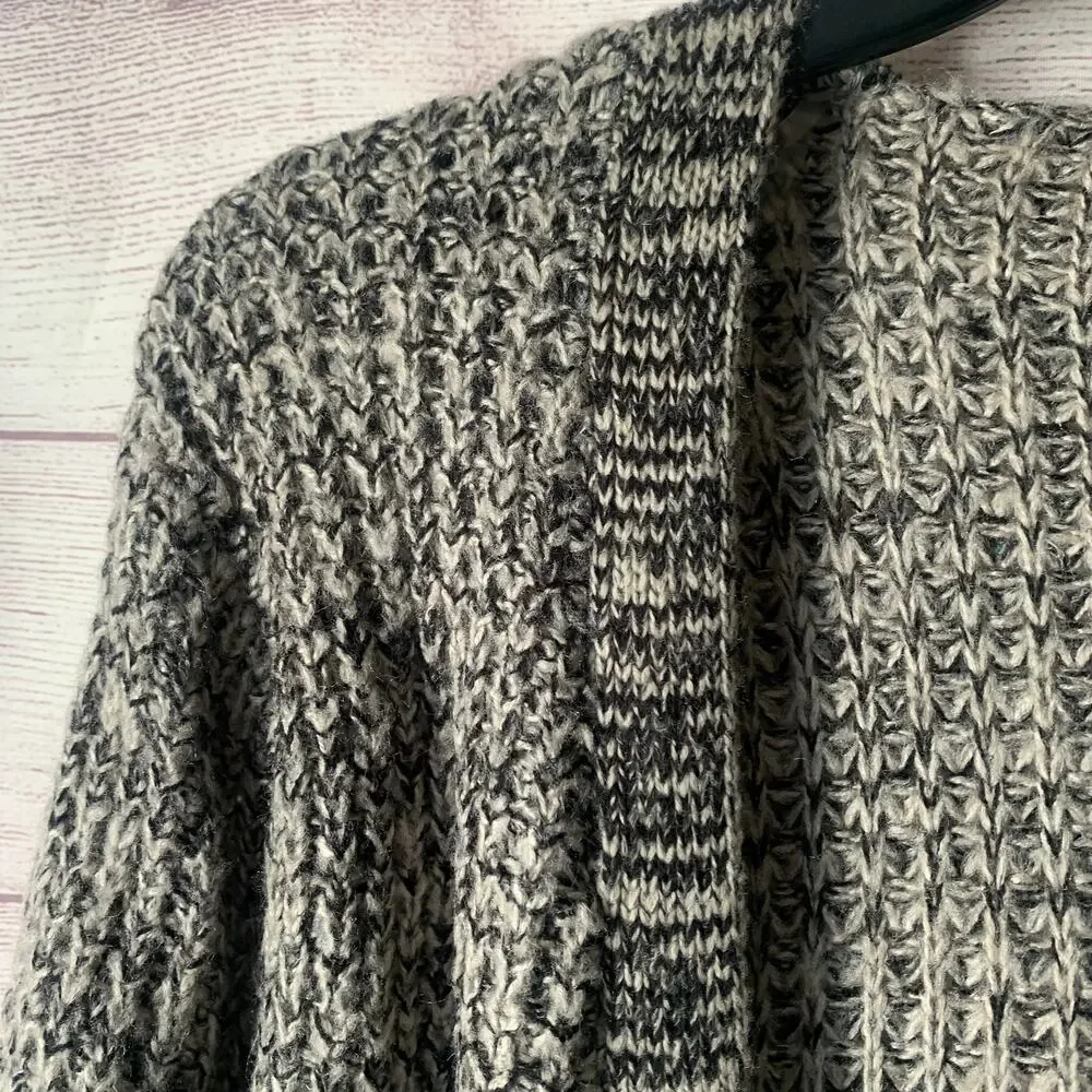 Ashley by 26 International Long Knit Sweater Open Front Pockets Size Medium